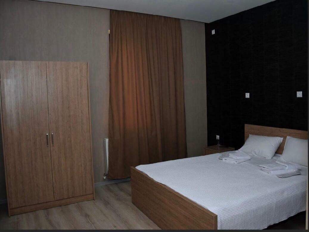 Mtredebi Hotel Samtredia ภายนอก รูปภาพ